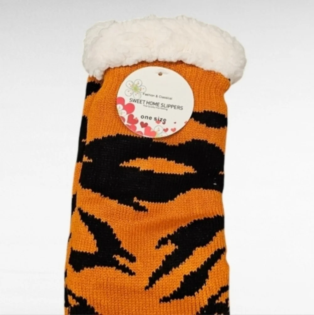 Tiger Sherpa Lined Slipper Socks Non Skid One Size